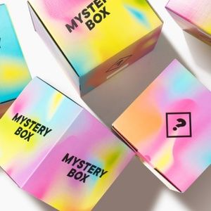 $12 Reseller Clothing Mystery Box!